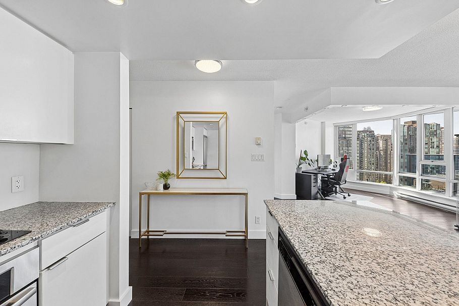 PH2605 788 Hamilton Street Vancouver, BC - 7