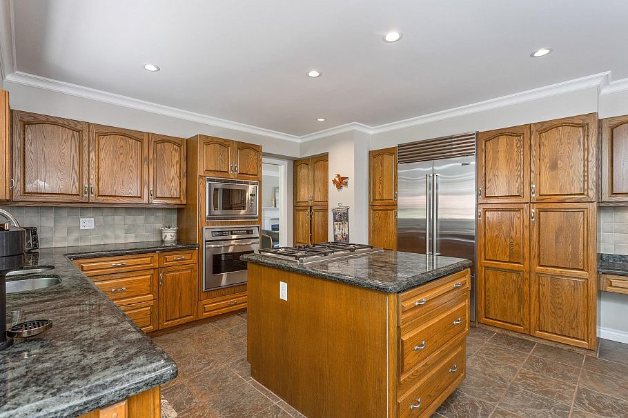 2465 Berton Place North Vancouver, BC - 8