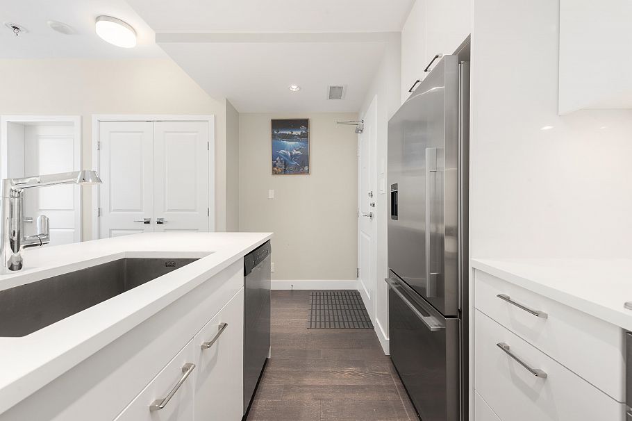 205 6383 Cambie Street Vancouver, BC - 5