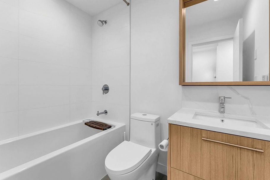 175 2035 Glenaire Drive North Vancouver, BC - 17