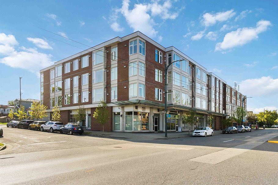 PH6 1838 Renfrew Street Vancouver, BC - 1
