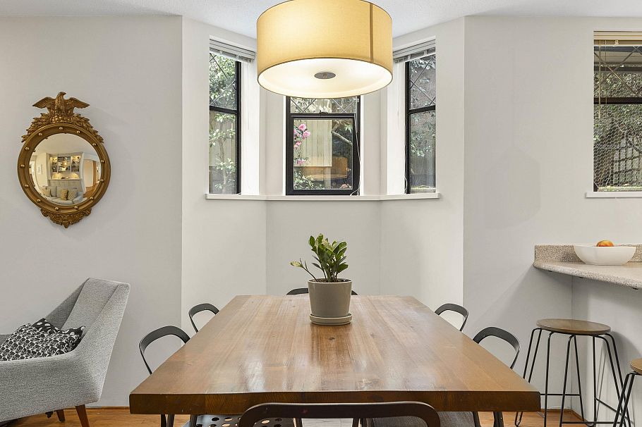 232 W 14th Avenue Vancouver, BC - 10