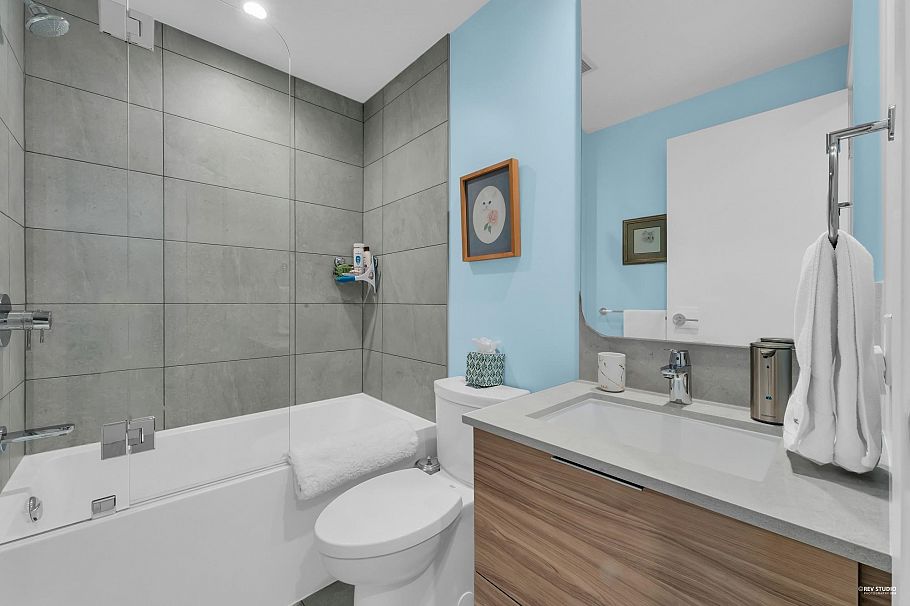 1101 2375 Emery Court North Vancouver, BC - 24