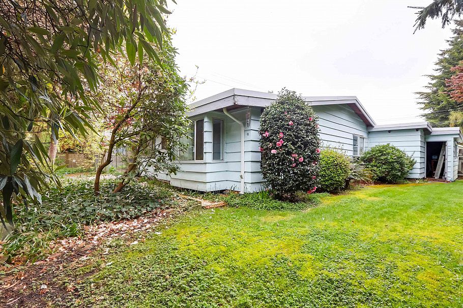 957 Essex Road North Vancouver, BC - 23