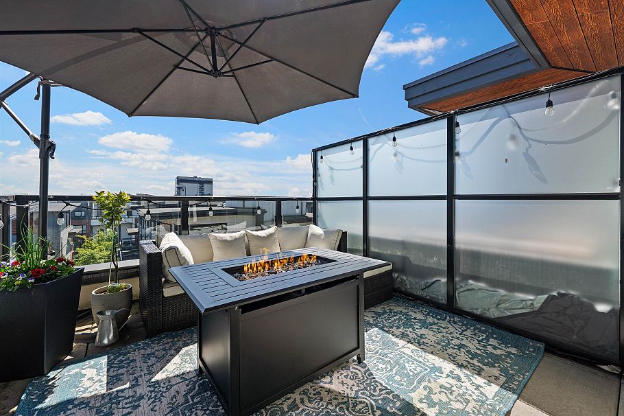 23 533 E 3rd Street North Vancouver, BC - 17