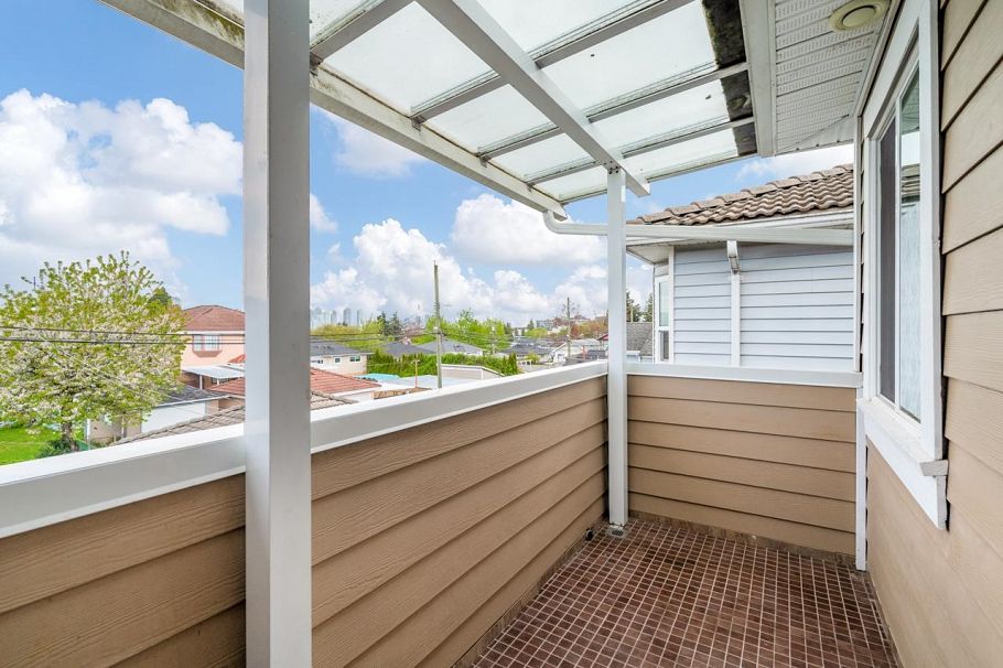 3639 E 26th Avenue Vancouver, BC - 22