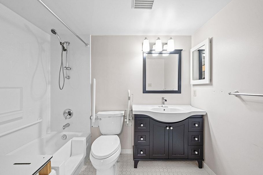 504 518 Moberly Road Vancouver, BC - 15