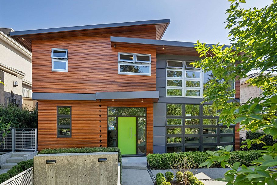 626 E 22 Avenue Vancouver, BC - 2