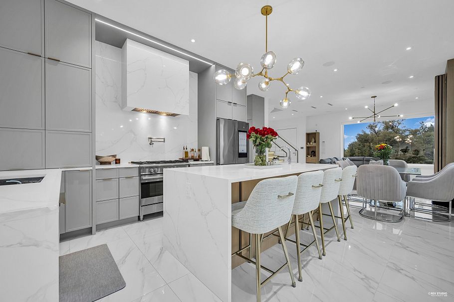 2796 E 4th Avenue Vancouver, BC - 17