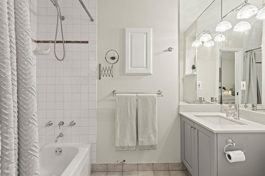 232 W 14th Avenue Vancouver, BC - 18