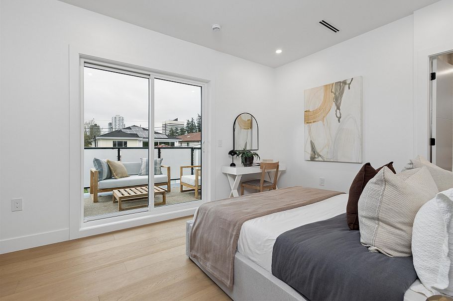 2 3639 E 46th Avenue Vancouver, BC - 18