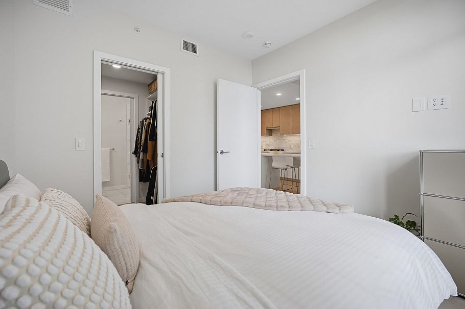 1910 2108 Gilmore Avenue Burnaby, BC - 16