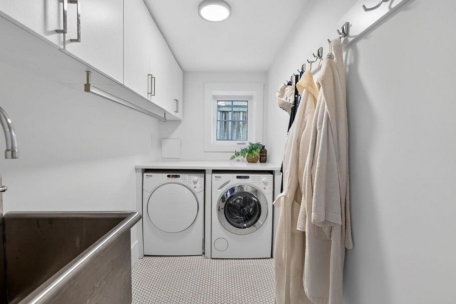 2281 E 7th Avenue Vancouver, BC - 28