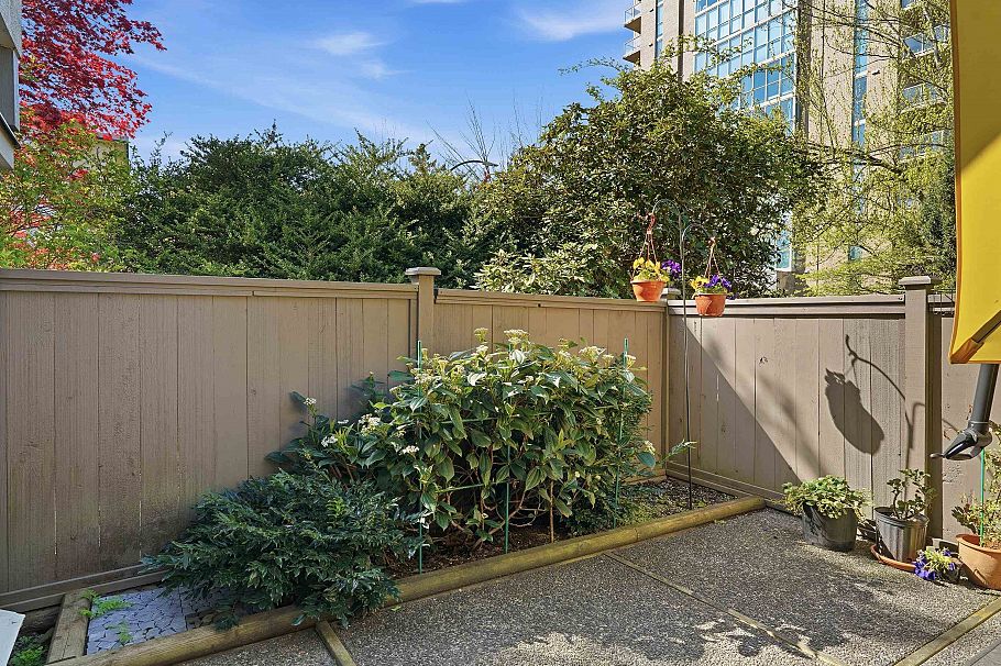 1 1606 W 10th Avenue Vancouver, BC - 21