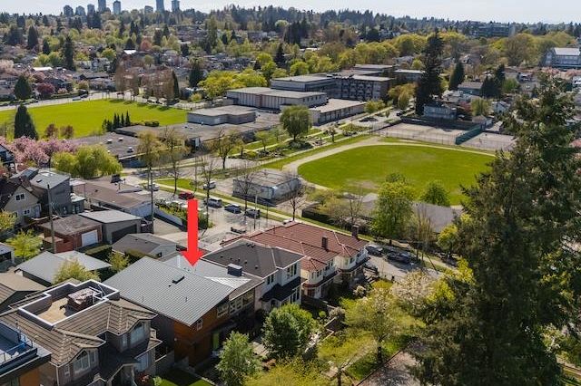 626 E 22 Avenue Vancouver, BC - 39