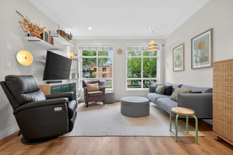 1021 E 20th Avenue Vancouver, BC - 4