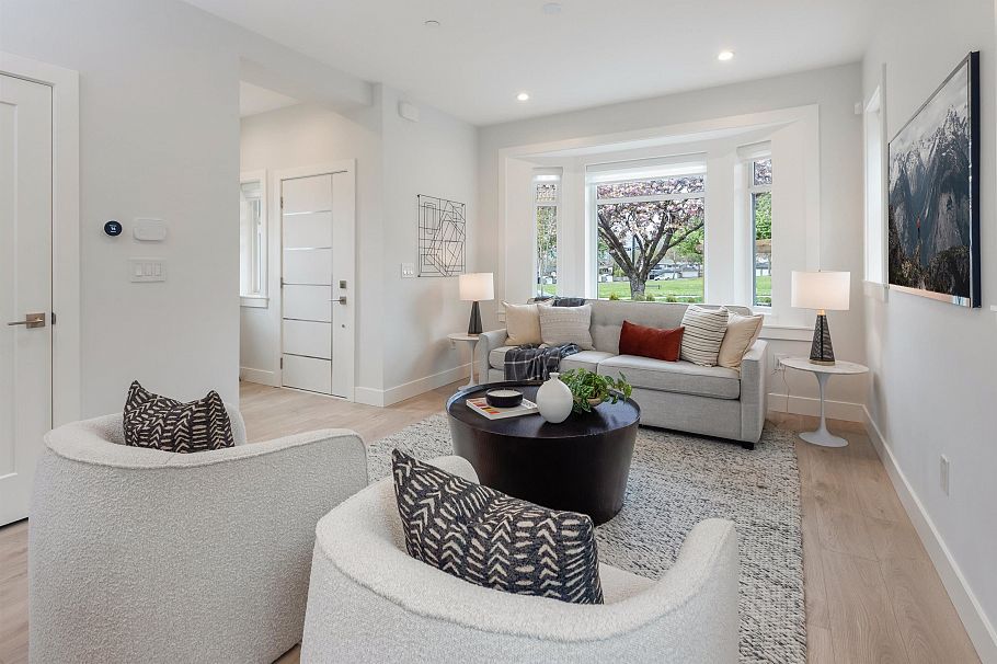 2316 Brock Street Vancouver, BC - 2