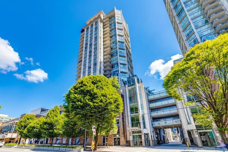 1901 565 Smithe Street Vancouver, BC - 1