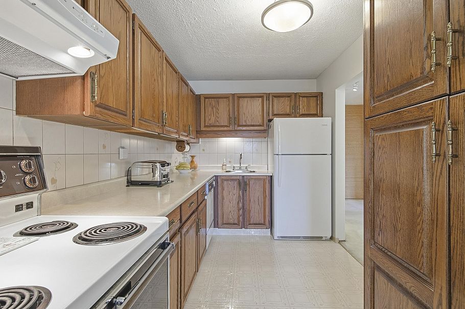 302 2320 Trinity Street Vancouver, BC - 11