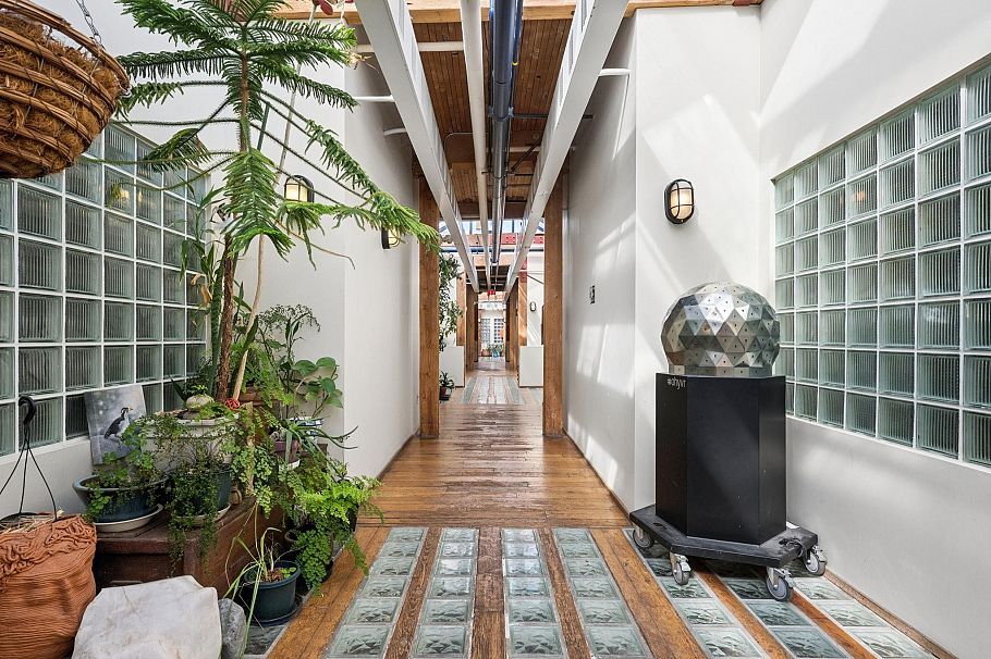 321 2556 E Hastings Street Vancouver, BC - 18