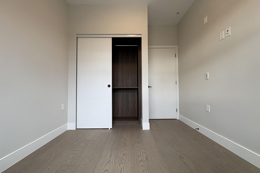 125 W 41st Avenue Vancouver, BC - 10