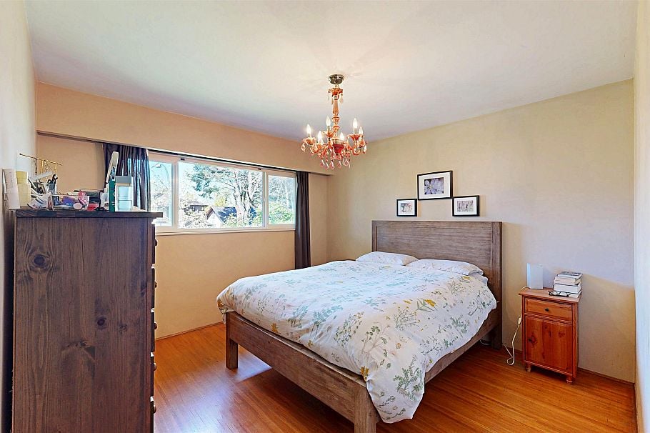 3752 Beatrice Street Vancouver, BC - 16