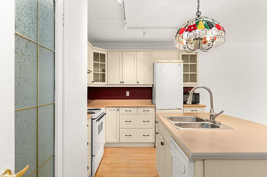 336 711 E 6th Avenue Vancouver, BC - 11