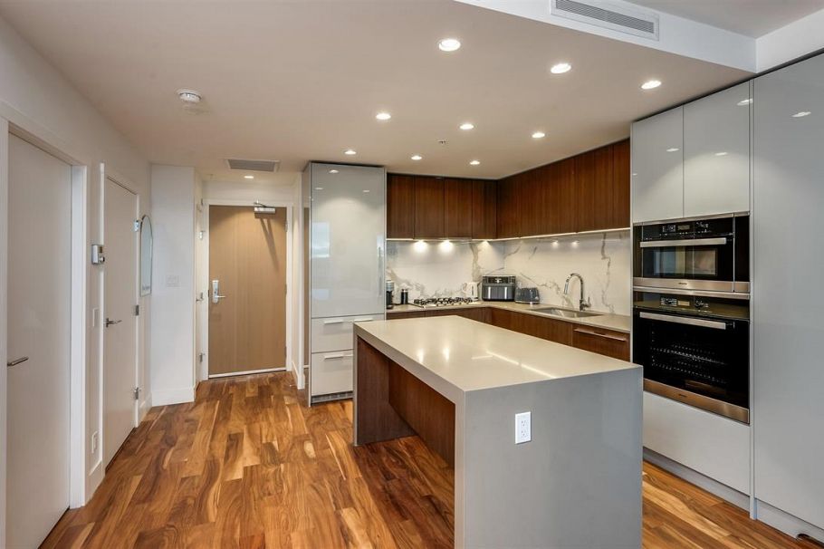 1504 1632 Lions Gate Lane North Vancouver, BC - 5