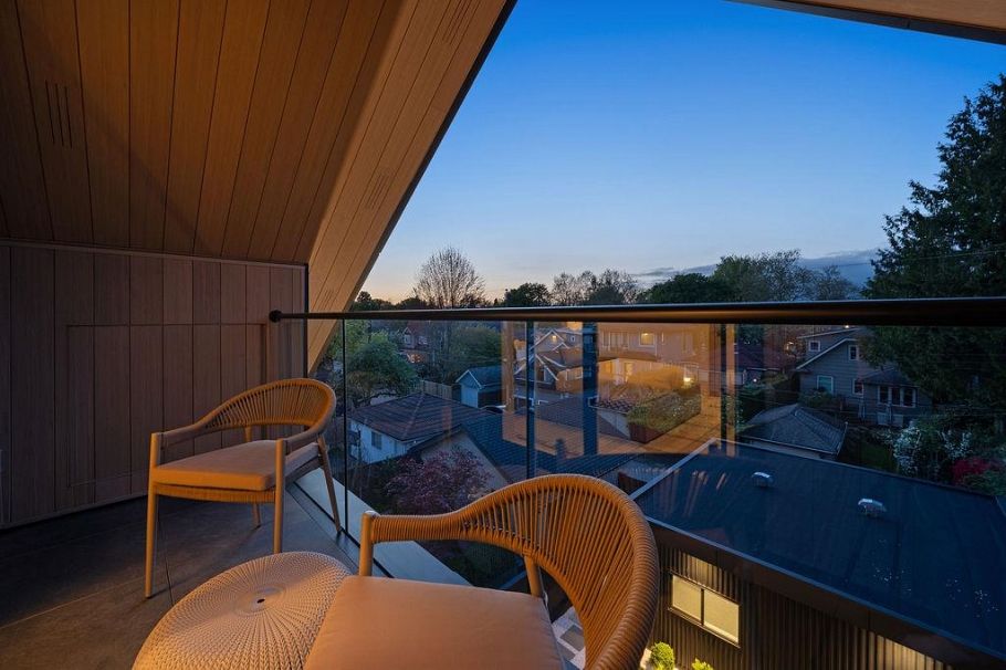 2 2935 W 15th Avenue Vancouver, BC - 38