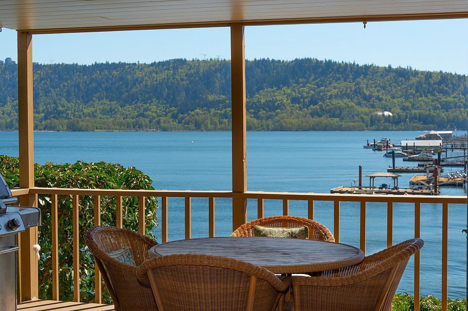 4455 Harris Place North Vancouver, BC - 7