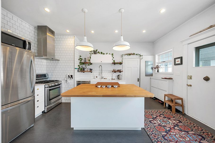 303 1131 W 11th Avenue Vancouver, BC - 1