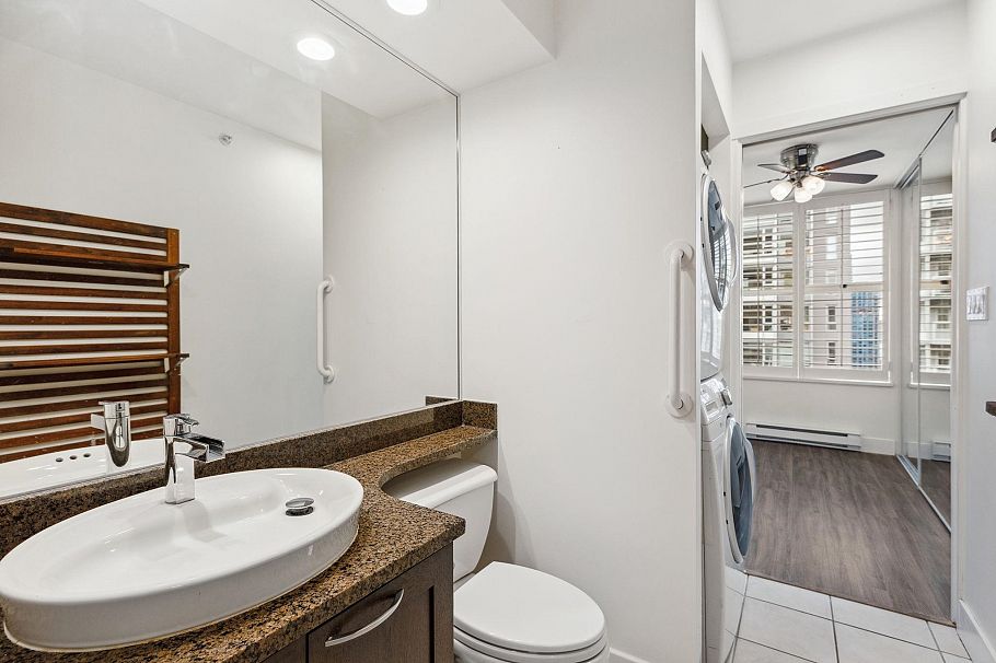 2002 989 Richards Street Vancouver, BC - 14