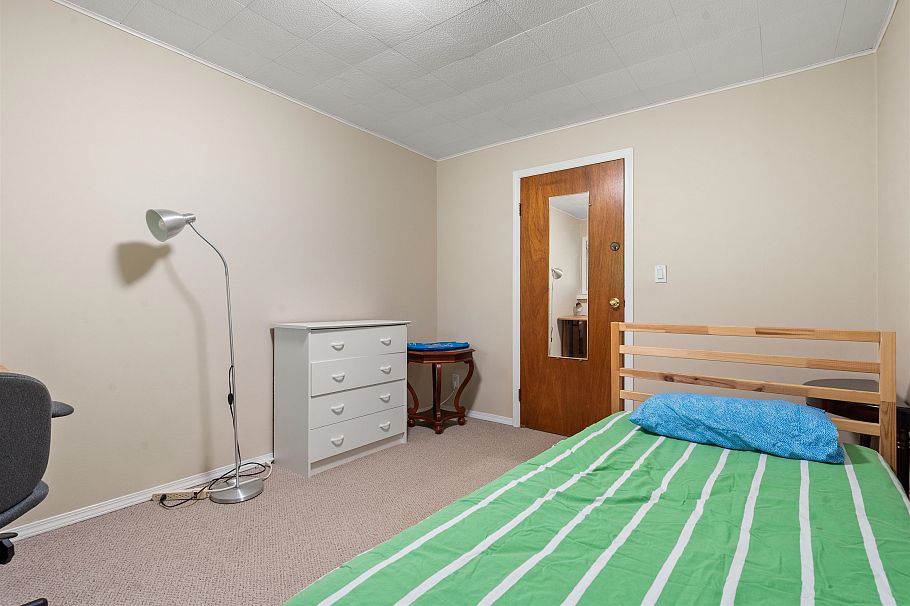 883 Old Lillooet Road North Vancouver, BC - 24