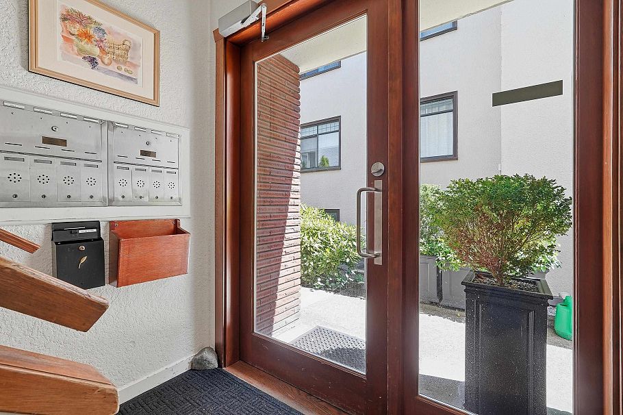 8 2255 W 40th Avenue Vancouver, BC - 19