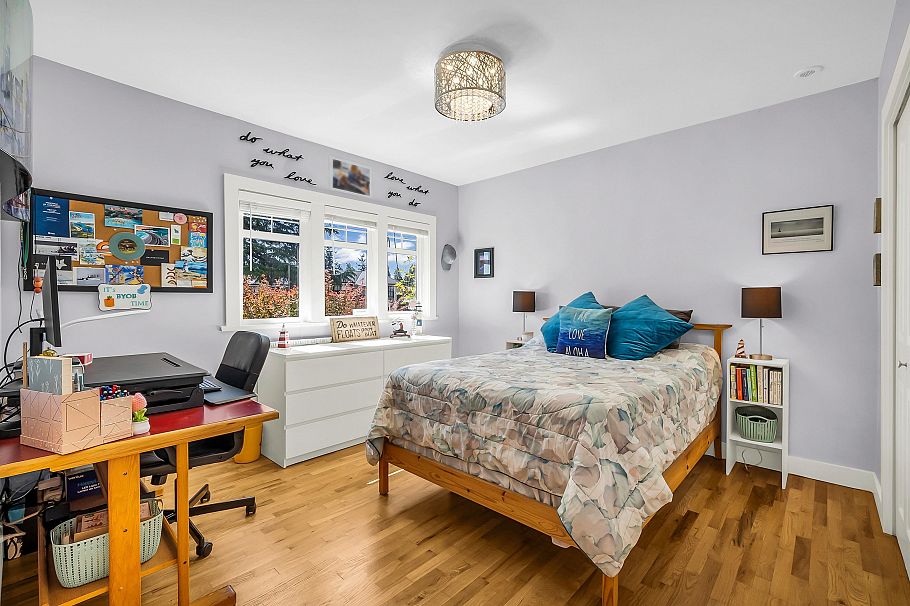 938 Beaumont Drive North Vancouver, BC - 21