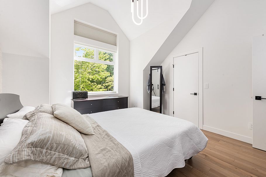 1823 Napier Street Vancouver, BC - 25