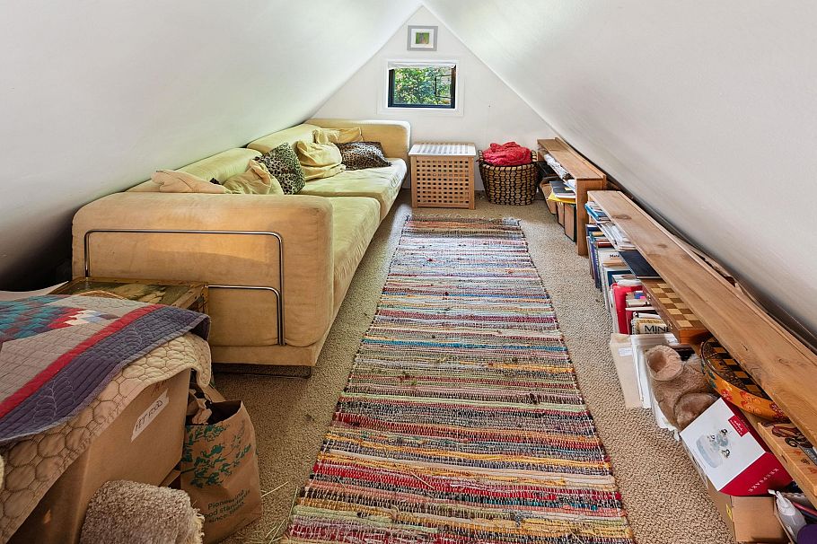 713 E St. James Road North Vancouver, BC - 15