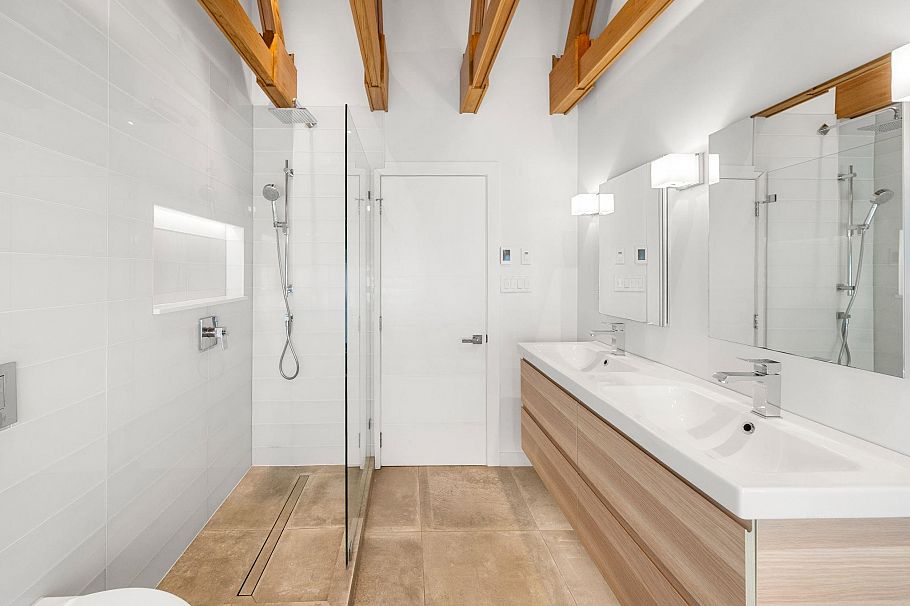 2289 Whitman Avenue North Vancouver, BC - 25