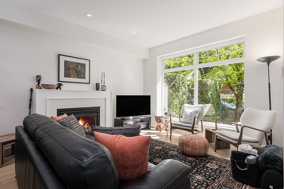 1823 Napier Street Vancouver, BC - 3