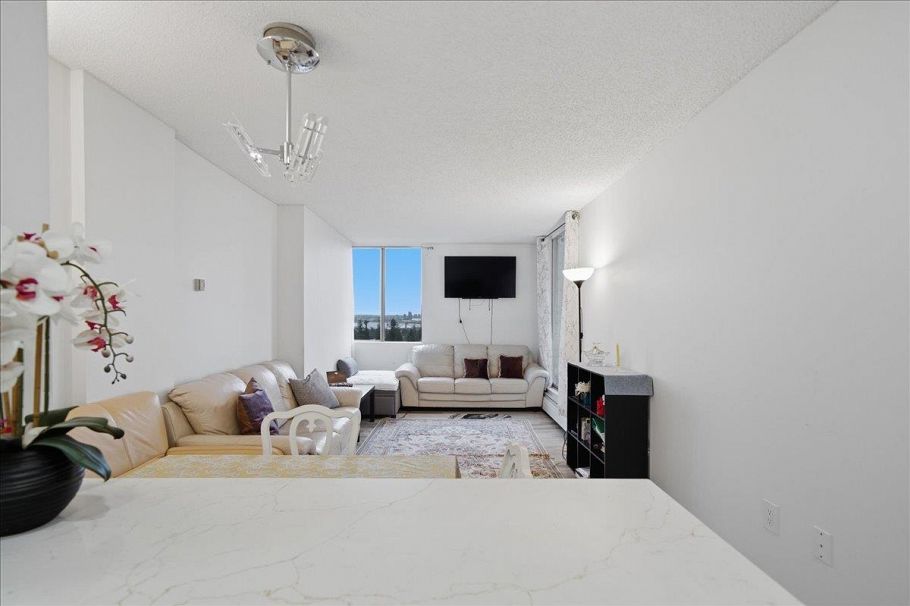 1301 2004 Fullerton Avenue North Vancouver, BC - 11