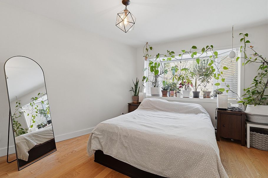 1 1606 W 10th Avenue Vancouver, BC - 11