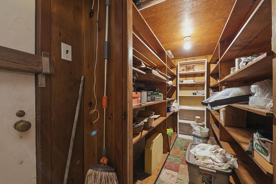 433 E 48th Avenue Vancouver, BC - 40