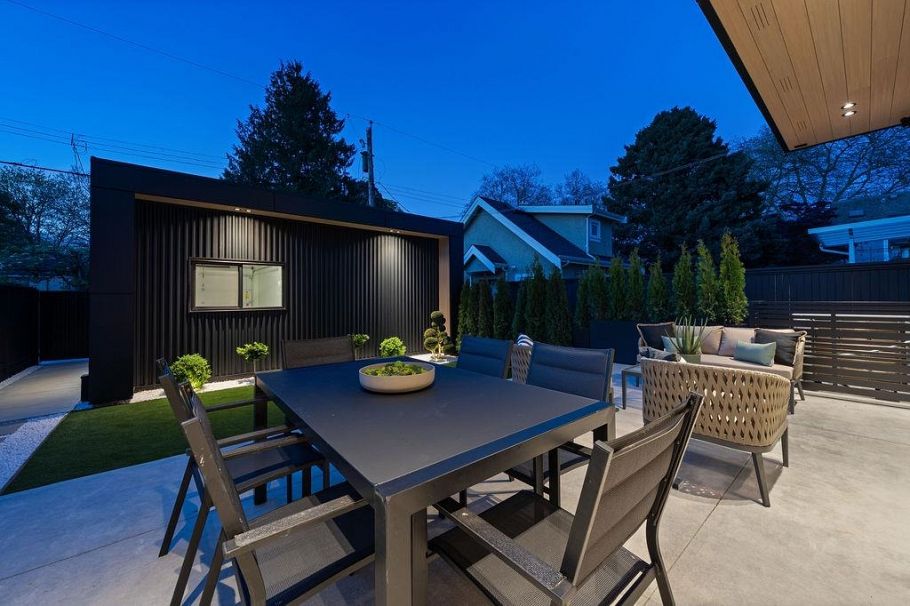 2 2935 W 15th Avenue Vancouver, BC - 37