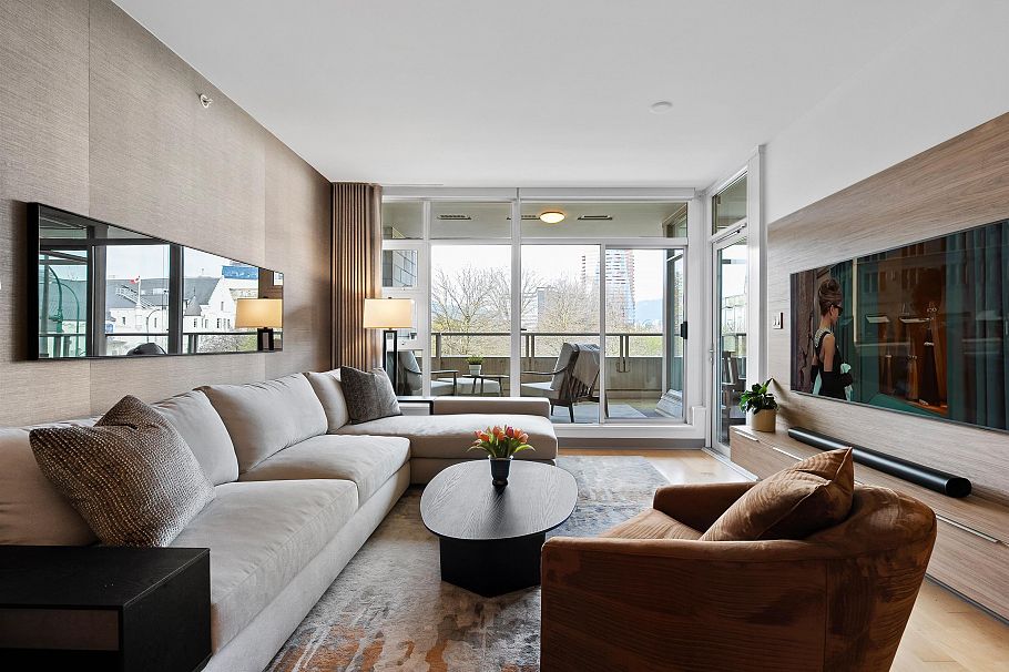 205 1808 W 1st Avenue Vancouver, BC - 1