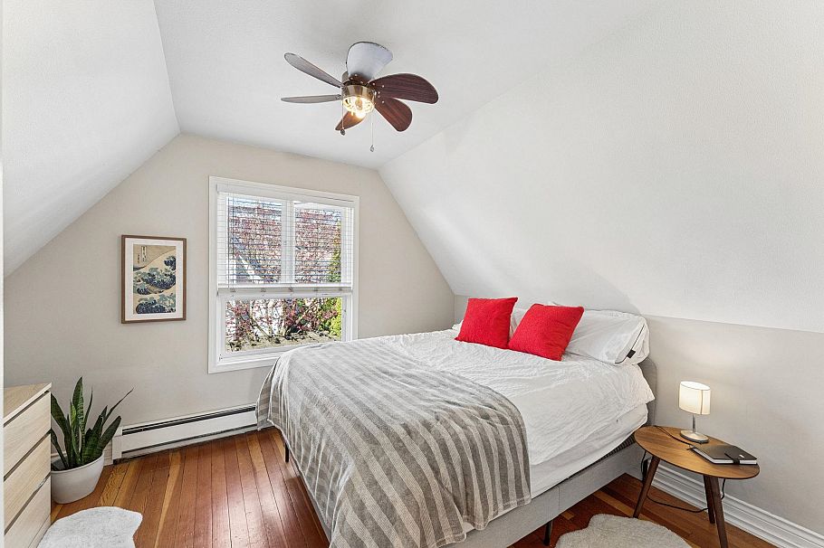 408 E 2nd Street North Vancouver, BC - 21