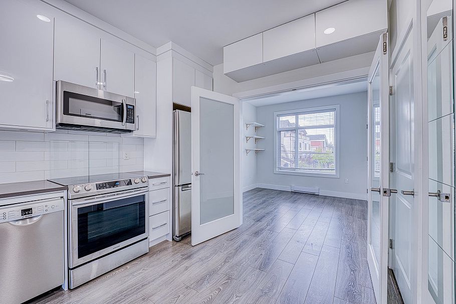 5063 Earles Street Vancouver, BC - 7