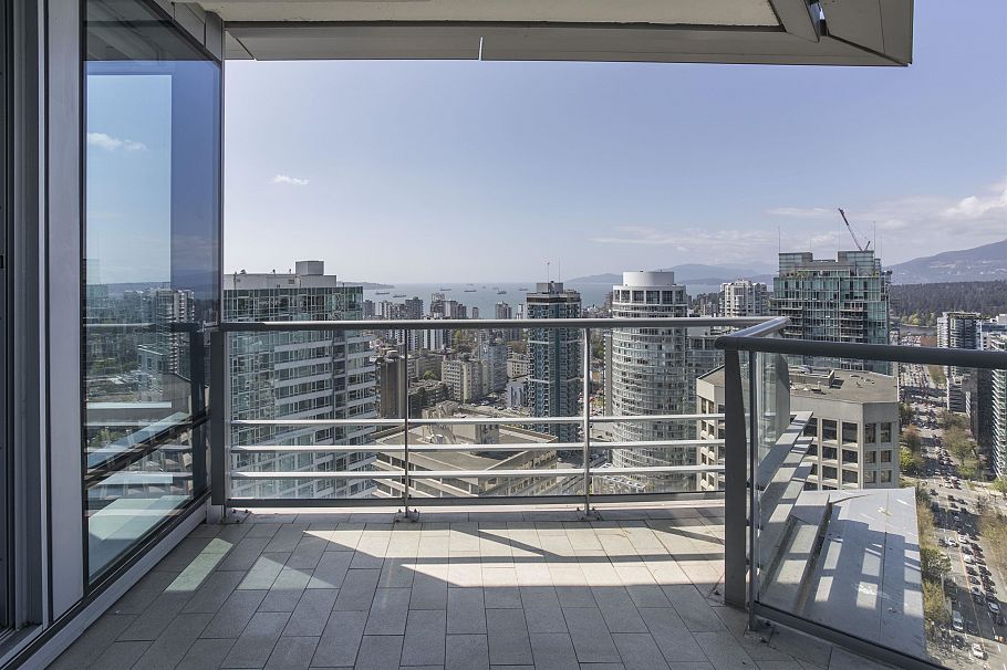 3402 1111 Alberni Street Vancouver, BC - 4