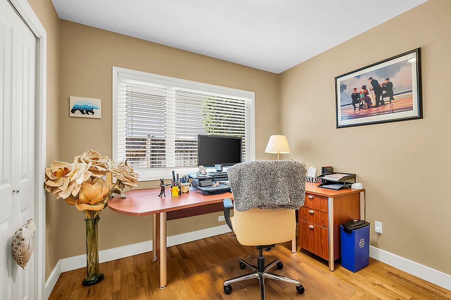 938 Beaumont Drive North Vancouver, BC - 28