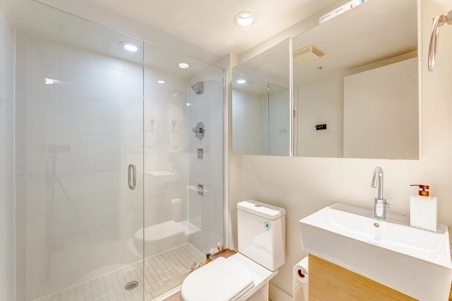 1901 565 Smithe Street Vancouver, BC - 11