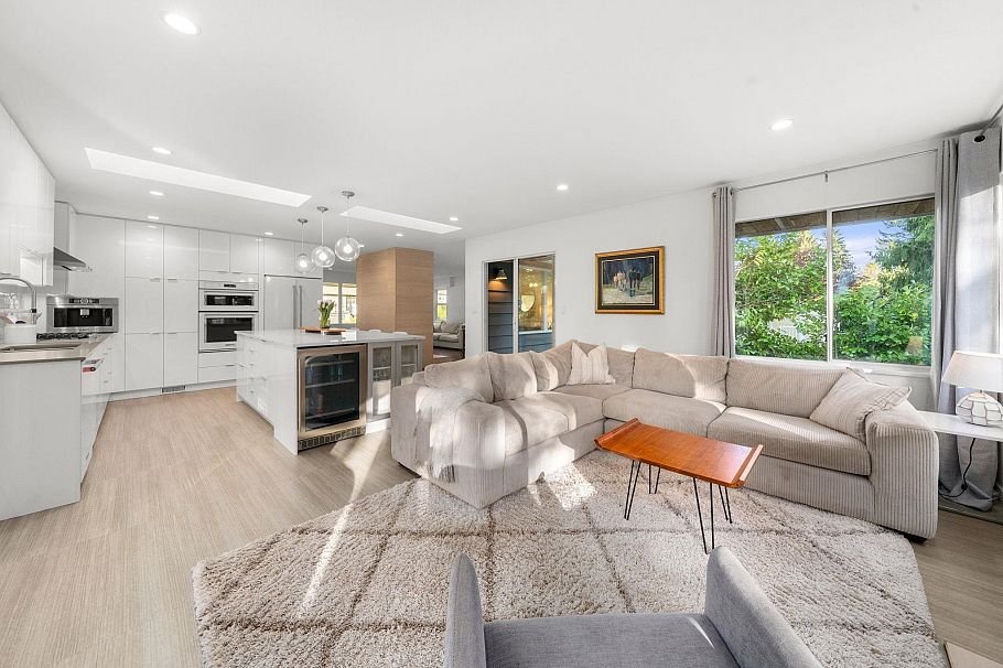 2289 Whitman Avenue North Vancouver, BC - 19